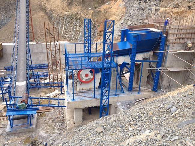 顎式破碎機襯板、顎板、偏心軸如何拆卸及維修