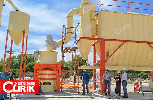 石膏粉用什么磨粉設(shè)備？石膏生產(chǎn)線工藝流程，石膏磨粉機加工設(shè)備